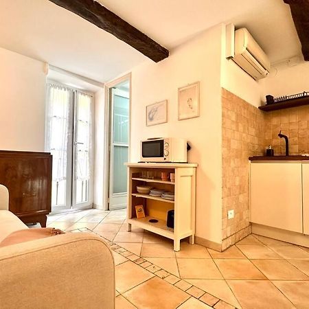 Un Petit Coin Proche De La Mer Menton Exterior foto